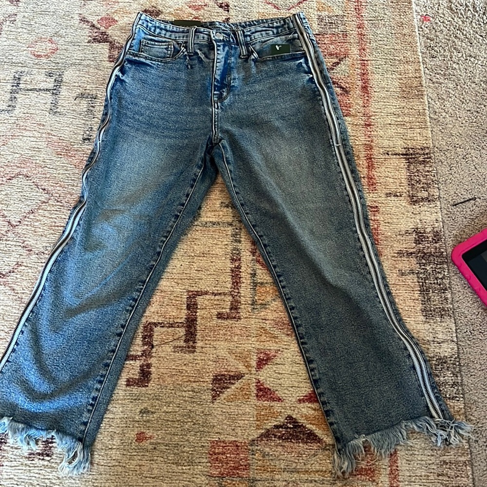 Wild fable. Target. Size 6.